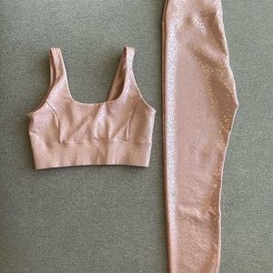 IVL Collective Iridescent Blush Workout Active Bra & Leggings Set Size 4